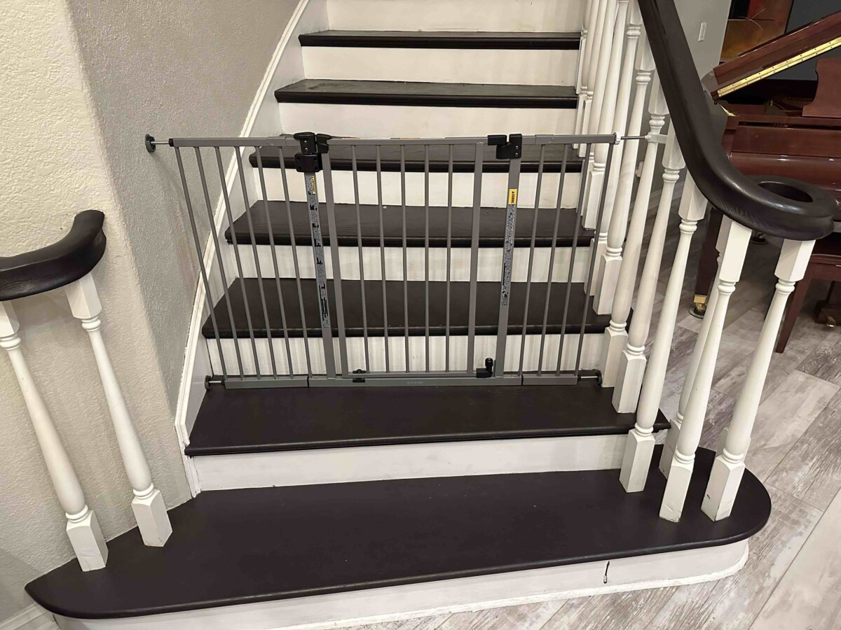 Installing a Baby/Pet Gate on Curved Stairs with a Bannister