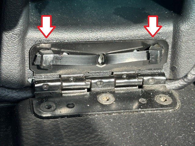 2004 Ford Thunderbird center console fix with zip ties