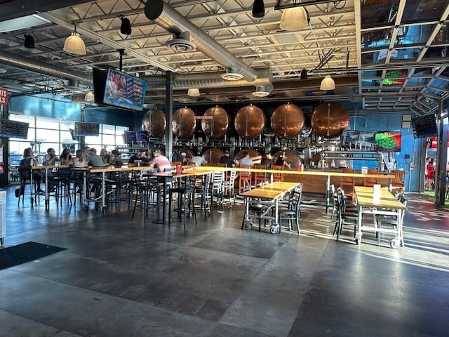 The Brews Hall, Torrance - Inside