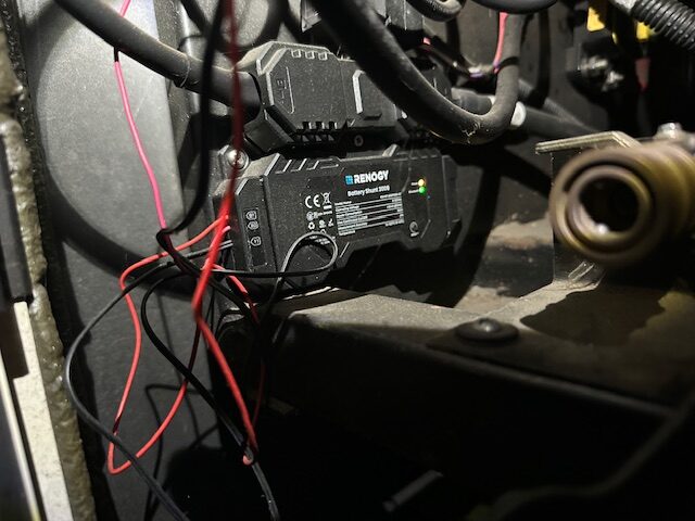Renogy Battery Shunt 300 Installation: My Easy Wireless RV Battery Monitor Upgrade