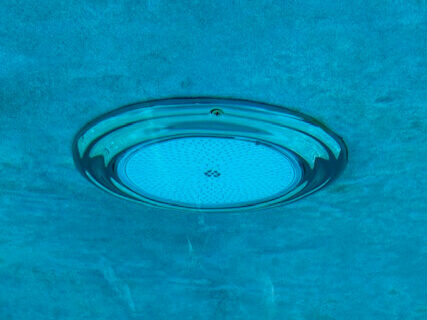 Installed pool light