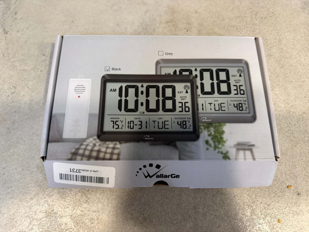 Atomic clock box